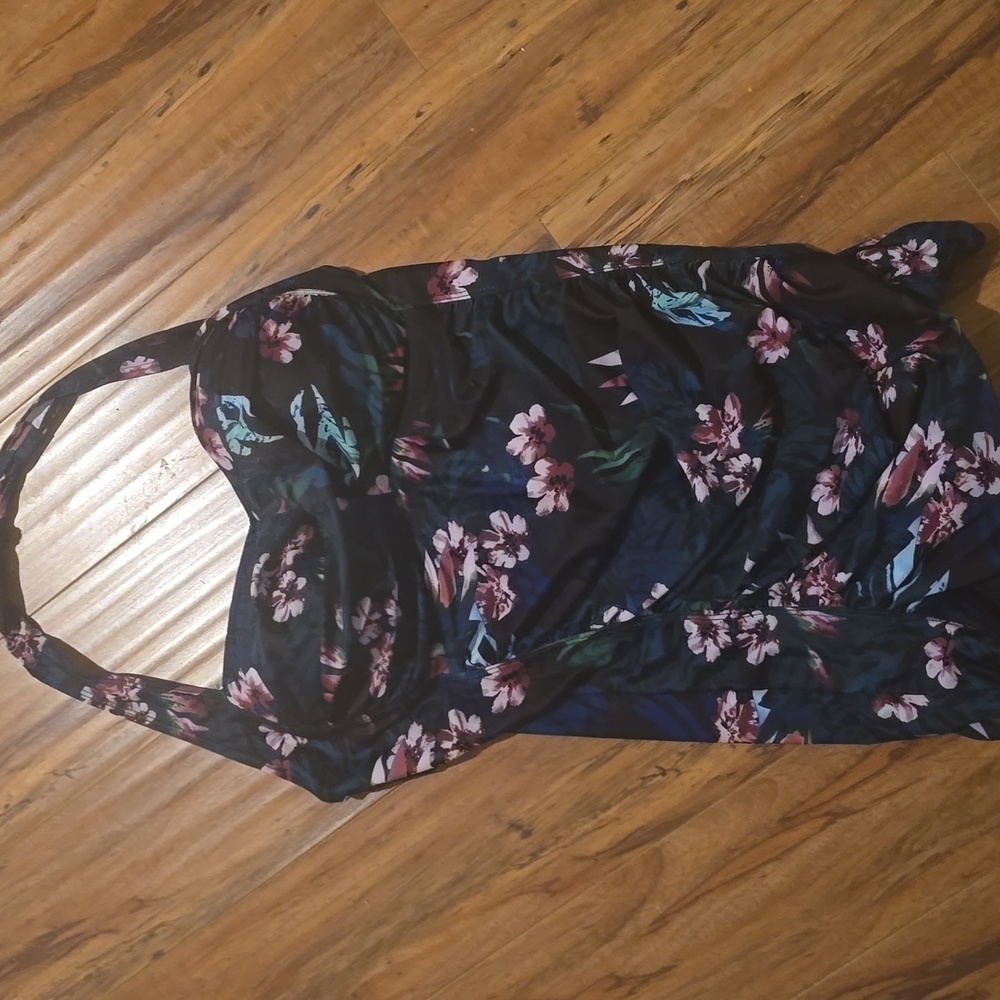 Swimsuit floral halter top flattering 2XL